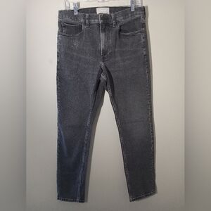 Everlane  Men's The Slim 4-Way‎ Stretch Straight Leg Denim Jeans
